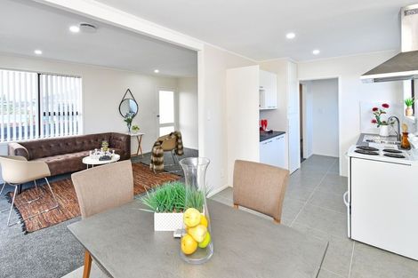 Photo of property in 2/1 Coombe Avenue, Otara, Auckland, 2023