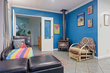 Photo of property in 15 Alexander Street, Waikanae, 5036
