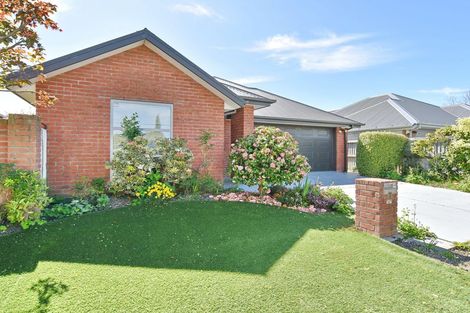 Photo of property in 33 Cognac Drive, Yaldhurst, Christchurch, 8042