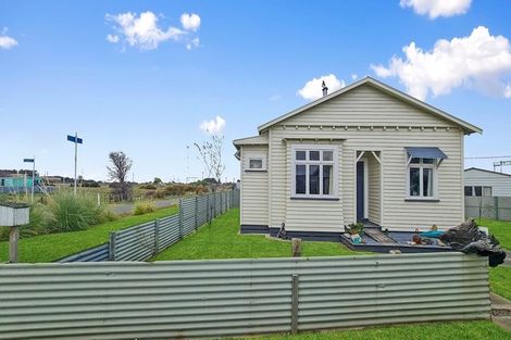 Photo of property in 13 Rimu Street, Marton, 4710