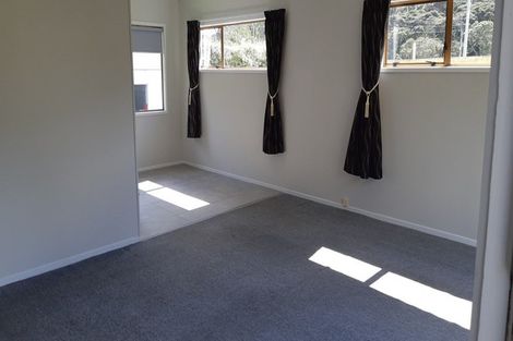 Photo of property in 2/73 Eskdale Road, Birkdale, Auckland, 0626