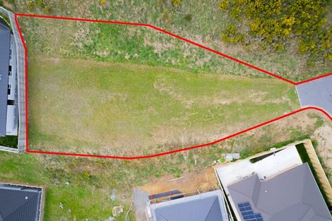 Photo of property in 21 Te Hoiere Street, Aotea, Porirua, 5024