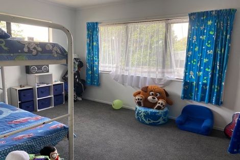 Photo of property in 72a Borich Road, Sunnyvale, Auckland, 0612