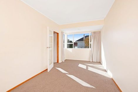 Photo of property in 18u2 Agra Crescent, Khandallah, Wellington, 6035