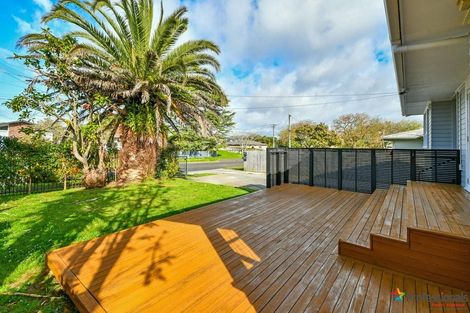 Photo of property in 11 Gardiner Grove, Mangere East, Auckland, 2024