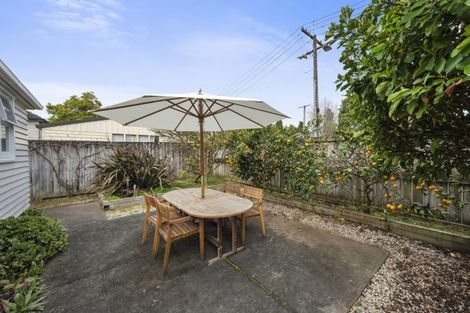 Photo of property in 4 Casey Avenue, Fairfield, Hamilton, 3214