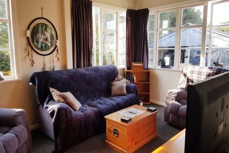 Photo of property in 21 Russell Street, Westport, 7825