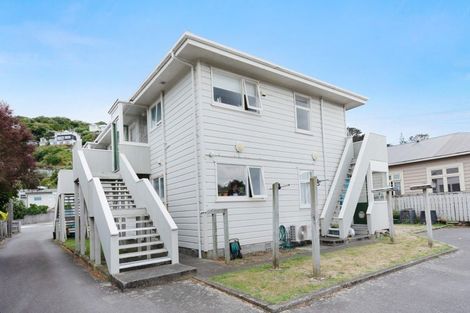 Photo of property in 139u5 Queens Drive, Lyall Bay, Wellington, 6022