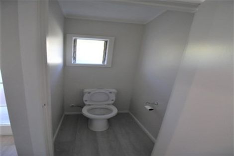 Photo of property in 44 Kervil Avenue, Te Atatu Peninsula, Auckland, 0610