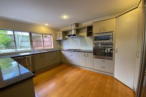 Photo of property in 4 Oak Bark Drive, Schnapper Rock, Auckland, 0632