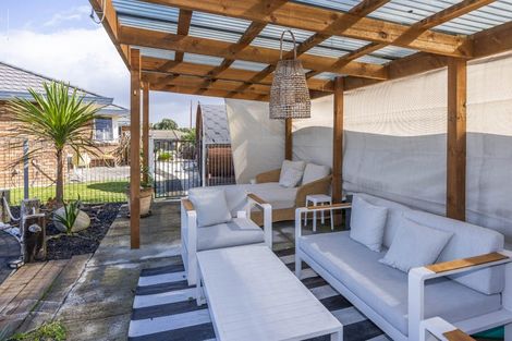 Photo of property in 12 Flora Way, Rototuna, Hamilton, 3210