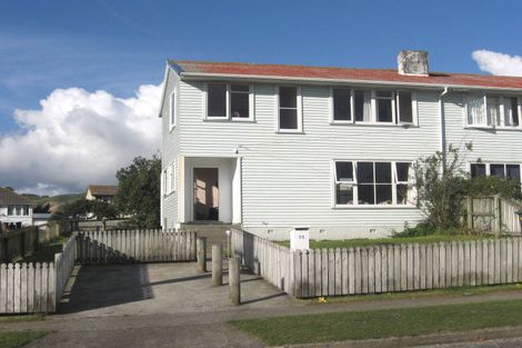 Photo of property in 55- 61 Hereford Street, Cannons Creek, Porirua, 5024