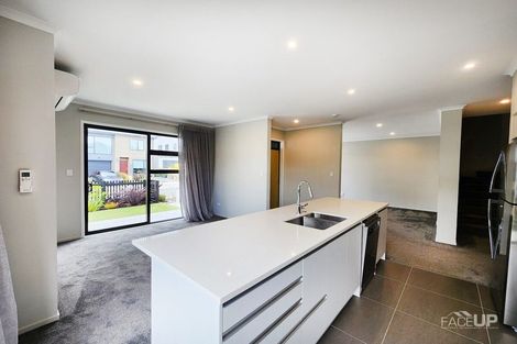 Photo of property in 1 Wai Place, Westgate, Auckland, 0614