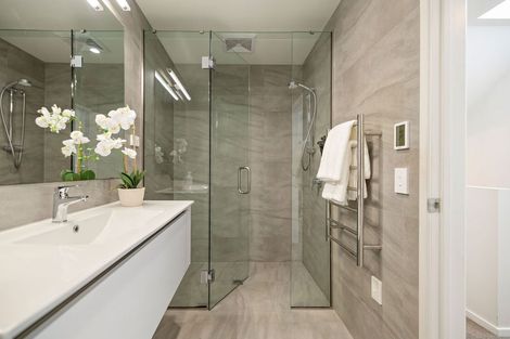 Photo of property in 2/22 Bullendale Drive, Arthurs Point, Queenstown, 9371