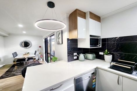 Photo of property in 6c Christmas Road, Manurewa, Auckland, 2102