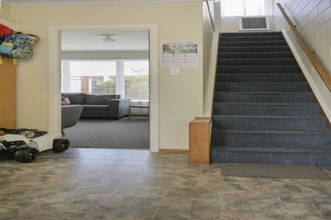 Photo of property in Oberon Flats, 48a Merton Street, Trentham, Upper Hutt, 5018