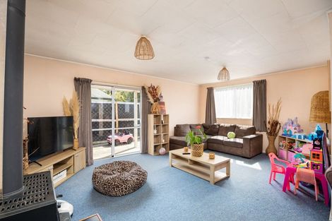 Photo of property in 10 Hamua Place, Waitara, 4320