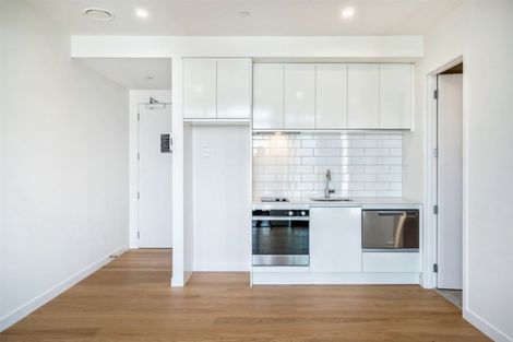 Photo of property in Frank Sargeson Apts, 406/80 Anzac Street, Takapuna, Auckland, 0622