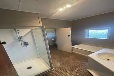 Photo of property in 40 Waiwaka Terrace, Strandon, New Plymouth, 4312