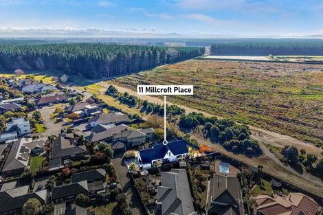 Photo of property in 11 Millcroft Place, Parklands, Christchurch, 8083