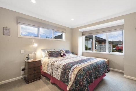 Photo of property in 10 Walter Court, Cambridge, 3434