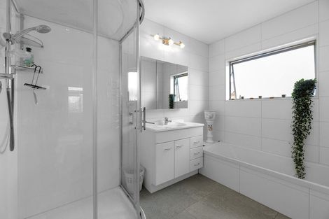 Photo of property in 64 Plateau Heights, Mount Maunganui, 3116
