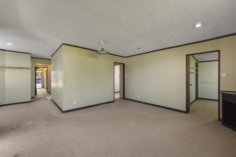 Photo of property in 201 Queens Drive, Lyall Bay, Wellington, 6022