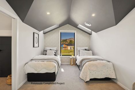 Photo of property in 41 Annie Aranui Drive, Poraiti, 4182