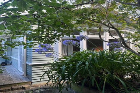 Photo of property in 127 Hataitai Road, Hataitai, Wellington, 6021