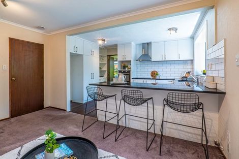 Photo of property in 12 Felstead Place, Avonhead, Christchurch, 8042