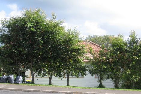 Photo of property in 37 Captain Scott Road, Glen Eden, Auckland, 0602