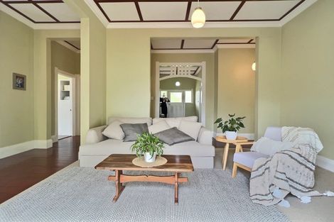 Photo of property in 14 Russell Street, Otane, 4202