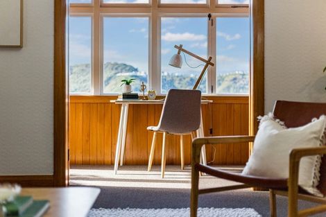 Photo of property in 196 Evans Bay Parade, Roseneath, Wellington, 6021