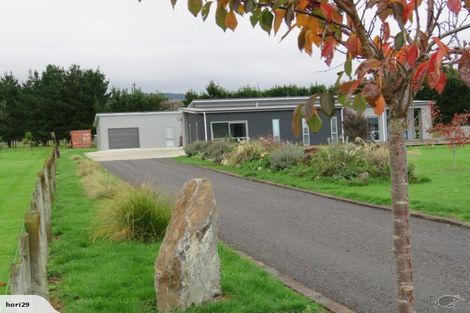 Photo of property in 100 Pohutukawa Drive, Levin, 5571
