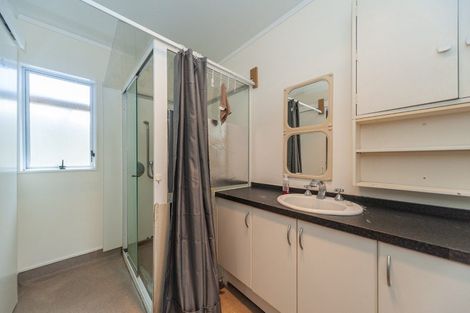 Photo of property in 2 Macalister Place, Miramar, Wellington, 6022