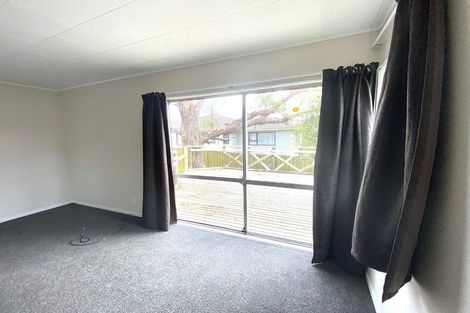Photo of property in 3 Sabana Place, Unsworth Heights, Auckland, 0632