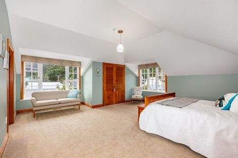 Photo of property in 396 Muritai Road, Eastbourne, Lower Hutt, 5013