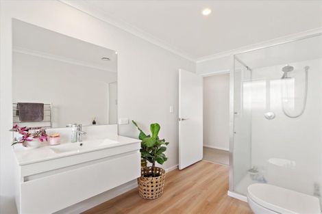 Photo of property in 2a No 2 Road, Te Puke, 3119