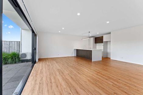 Photo of property in 65 Hayfield Way, Karaka, Papakura, 2113