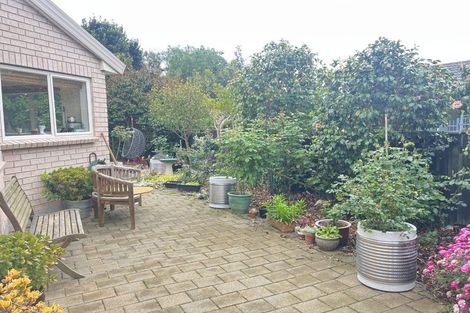 Photo of property in 9 Mariners Way, Whitby, Porirua, 5024