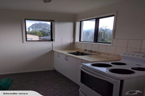 Photo of property in 67 Sunvue Road, Glen Eden, Auckland, 0602