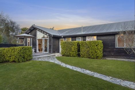 Photo of property in 31 Kowhai Drive, Wanaka, 9305