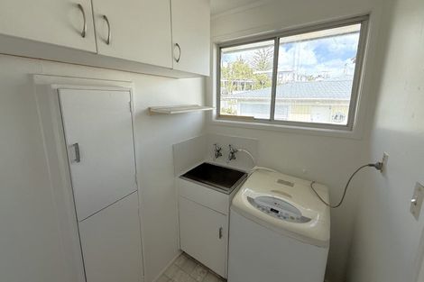 Photo of property in 9 William Souter Street, Forrest Hill, Auckland, 0620