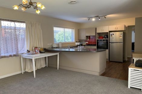 Photo of property in 46 Bryndwr Road, Fendalton, Christchurch, 8052