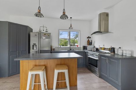 Photo of property in 2745 Opunake Road, Te Kiri, Opunake, 4682