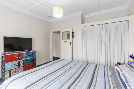 Photo of property in 58 Featherston Street, Takaro, Palmerston North, 4412