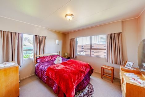 Photo of property in 37 Donegal Crescent, Tamatea, Napier, 4112
