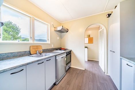 Photo of property in 6a Matariki Grove, Wainuiomata, Lower Hutt, 5014