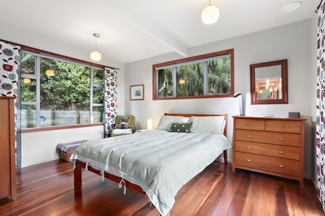 Photo of property in 30 Tinopai Road, Titirangi, Auckland, 0604