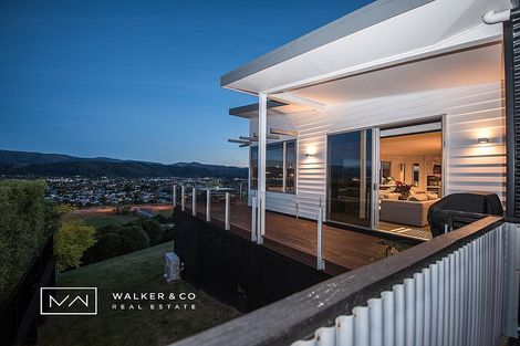 Photo of property in 17a Riverstone Drive, Riverstone Terraces, Upper Hutt, 5018